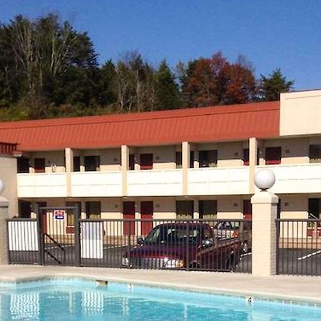 Astoria Hotel Danville West Exterior foto